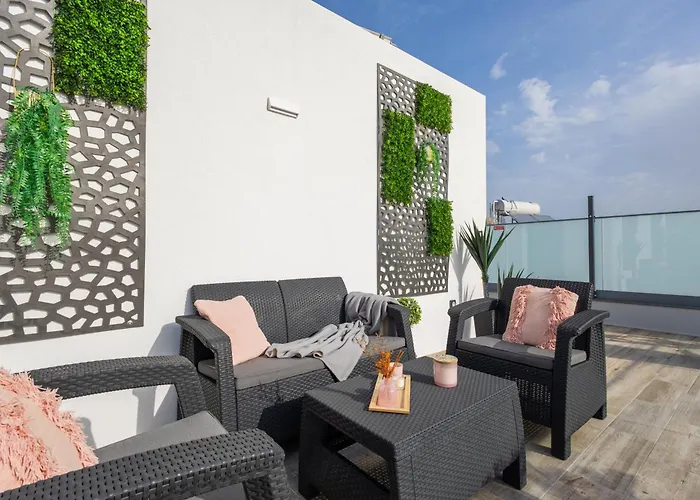 Guest house Helena Crystal 3*