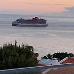 Helena Crystal 4* Caniço