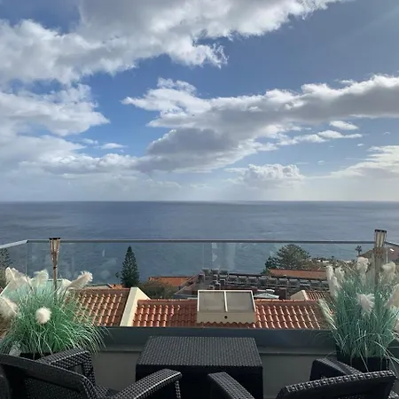 Helena Crystal Gæstehus Caniço