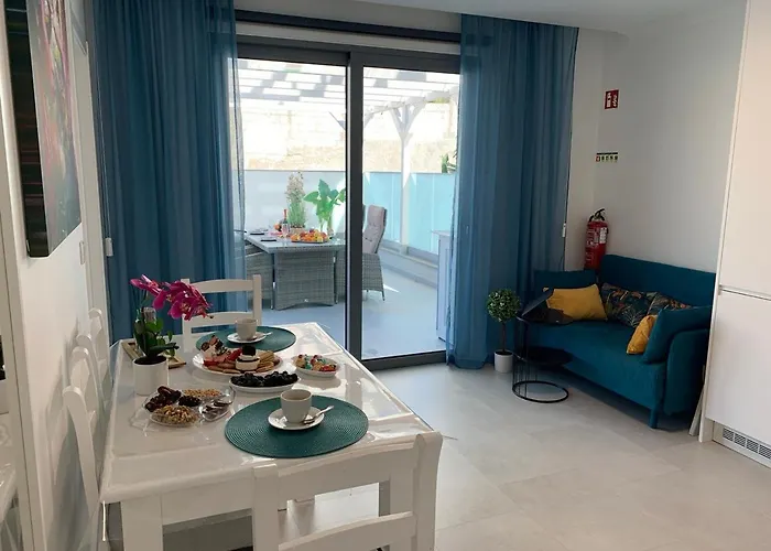 Guest house Helena Crystal 3*