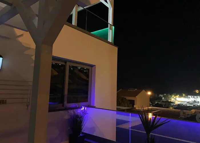 Guest house Helena Crystal 3*