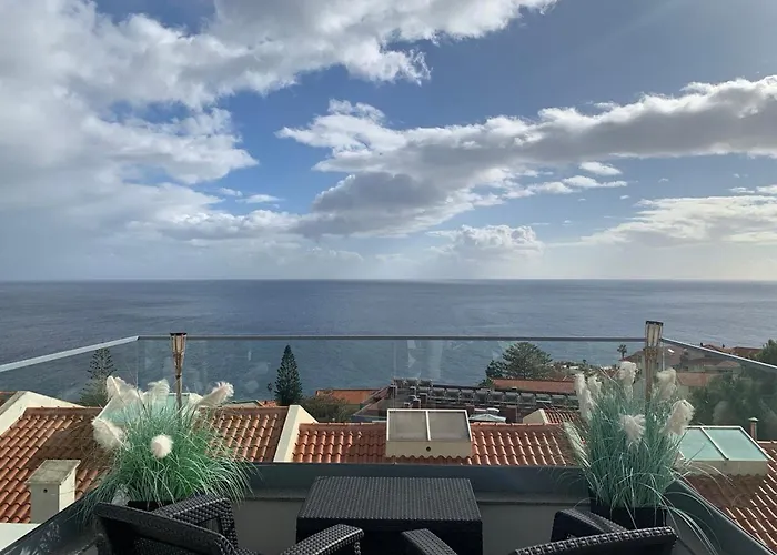 Helena Crystal Guest house Canico (Madeira)