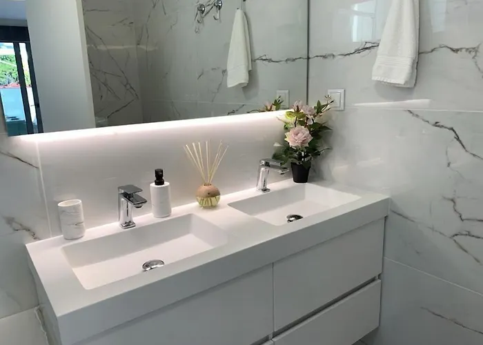 Helena Crystal Gasthof 4*